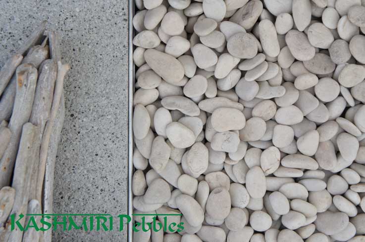 PEBBLES KASHMIRI NATURAL IVORY 10-20MM [CLR:20KG]