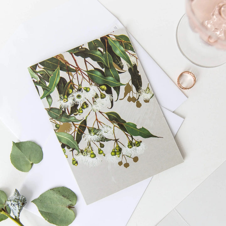 CARD THE WHITE COLLECTION MARRI GUM 11.5CM X 16CM